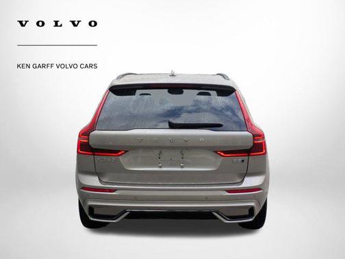 2026 Volvo XC60 B5 Ultra