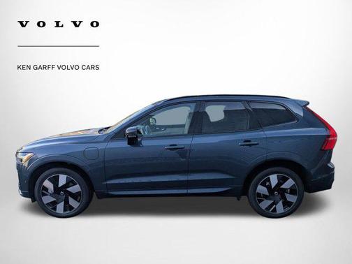 2024 Volvo XC60 Recharge Plug-In Hybrid T8 Plus Dark Theme