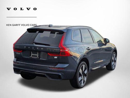 2024 Volvo XC60 Recharge Plug-In Hybrid T8 Plus Dark Theme
