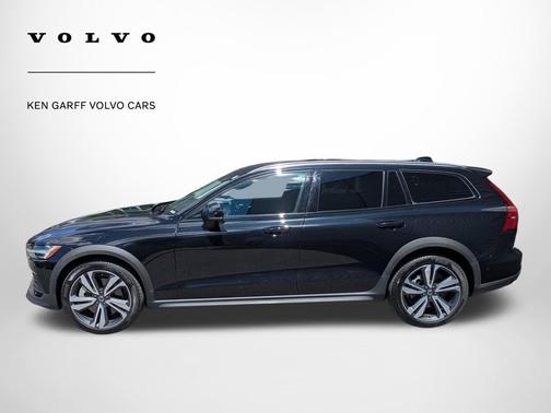 2025 Volvo V60 Cross Country Plus, B5 AWD Gas (mild hybrid)