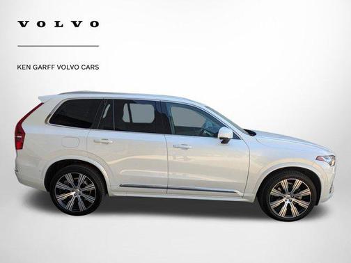 Crystal White Metallic 2023 Volvo XC90 B6 Ultimate 6-Seater
