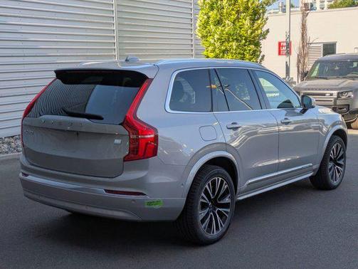 2023 Volvo XC90 Recharge Plug-In Hybrid T8 Plus Bright Theme 7-Seater