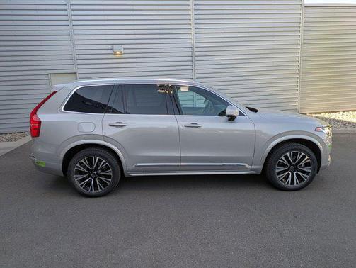 2023 Volvo XC90 Recharge Plug-In Hybrid T8 Plus Bright Theme 7-Seater