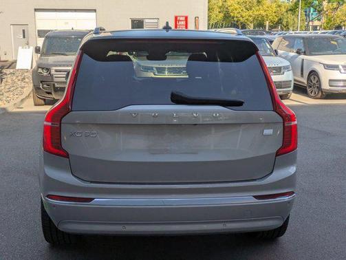 2023 Volvo XC90 Recharge Plug-In Hybrid T8 Plus Bright Theme 7-Seater