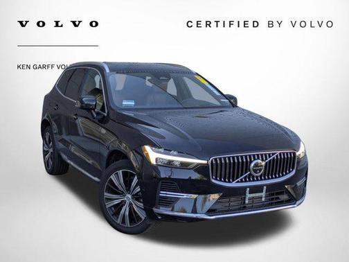 Onyx Black Metallic 2023 Volvo XC60 Recharge Plug-In Hybrid T8 Ultimate Bright Theme