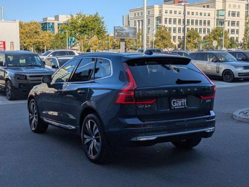 2023 Volvo XC60 B5 Plus Bright Theme