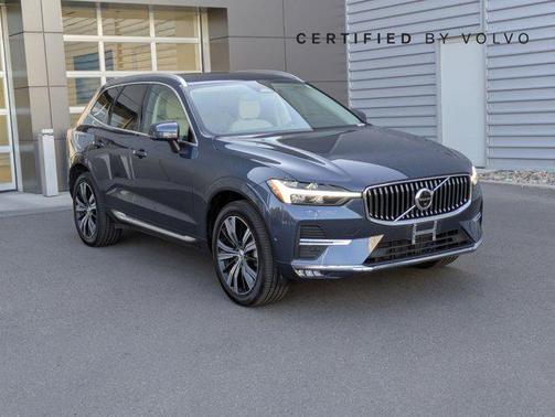 2023 Volvo XC60 B5 Plus Bright Theme