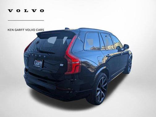 2023 Volvo XC90 Recharge Plug-In Hybrid T8 Ultimate Dark Theme 7-Seater