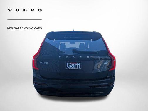 2023 Volvo XC90 Recharge Plug-In Hybrid T8 Ultimate Dark Theme 7-Seater