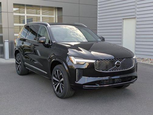 2026 Volvo XC90 B5 Core