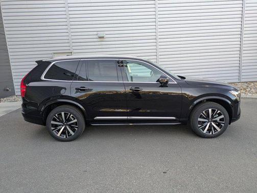 2026 Volvo XC90 B5 Core