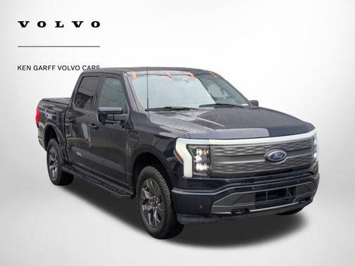 2022 Ford F-150 Lightning LARIAT