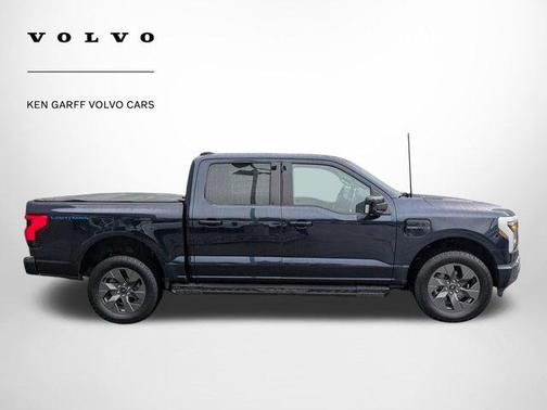 2022 Ford F-150 Lightning LARIAT