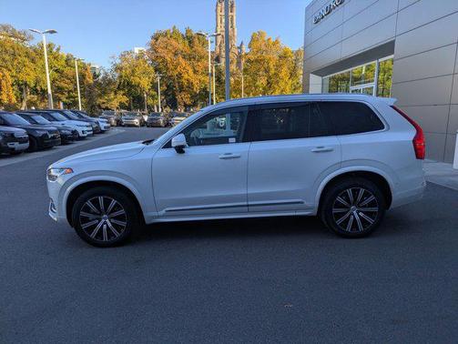 2025 Volvo XC90 B6 Plus 7-Seater