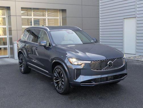 2026 Volvo XC90 B6 Plus 7-Seater