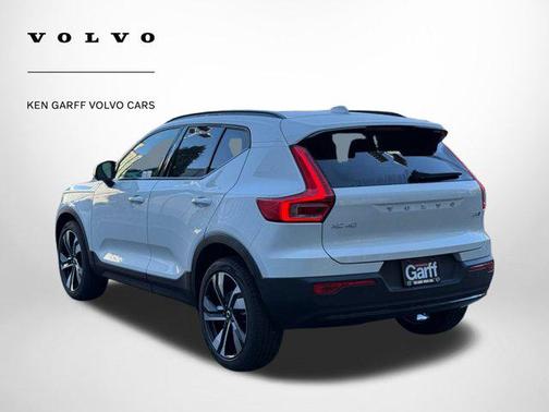 2026 Volvo XC40 B5 Ultra