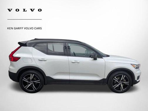 2020 Volvo XC40 T5 R-Design