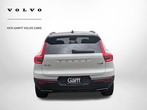 2020 Volvo XC40 T5 R-Design
