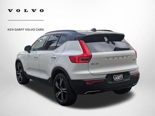 2020 Volvo XC40 T5 R-Design