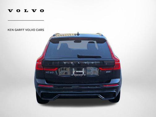 2023 Volvo XC60 B5 Plus Dark Theme