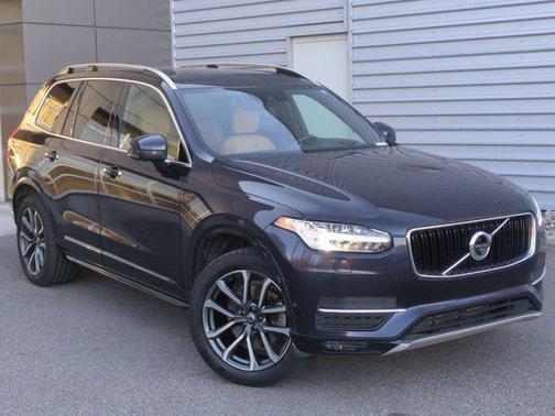 2019 Volvo XC90 T6 Momentum