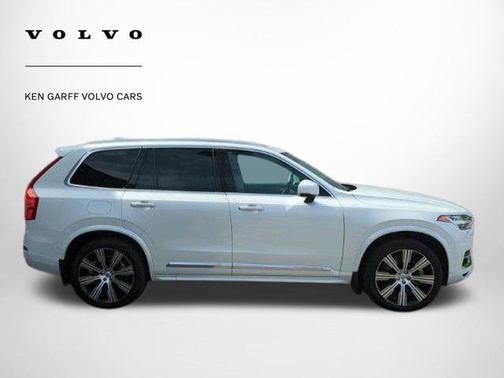 2022 Volvo XC90 Recharge Plug-In Hybrid T8 Inscription 7 Passenger