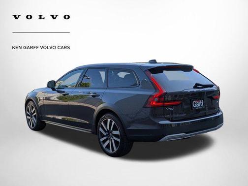 2024 Volvo V90 Cross Country B6 Ultimate