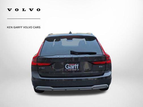 2024 Volvo V90 Cross Country B6 Ultimate