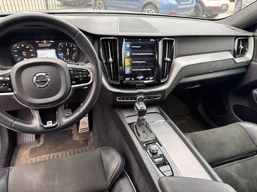 Osmium Grey Metallic 2019 Volvo XC60 T5 R-Design