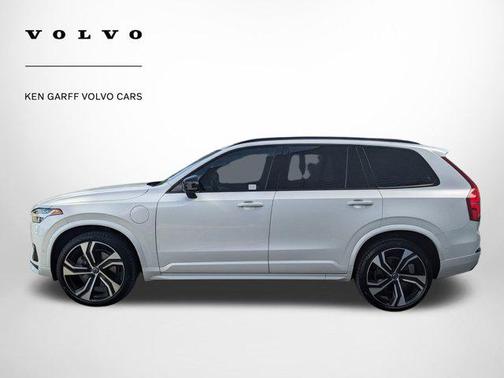 2022 Volvo XC90 Recharge Plug-In Hybrid T8 R-Design 7 Passenger