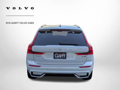 2026 Volvo XC60 B5 Plus