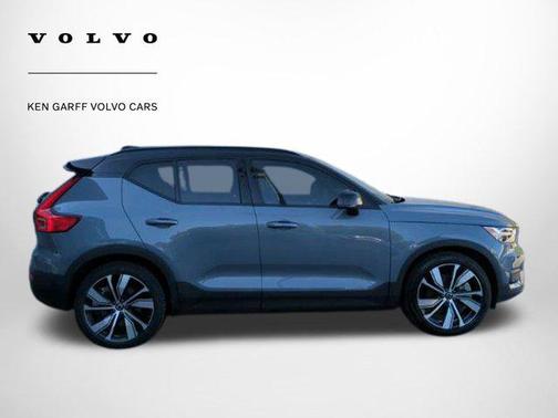 2021 Volvo XC40 Recharge Pure Electric P8