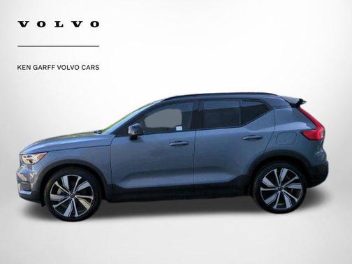 2021 Volvo XC40 Recharge Pure Electric P8