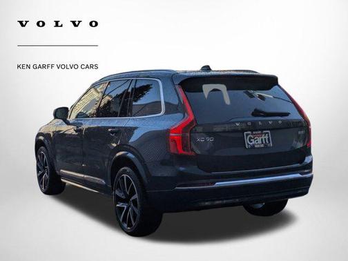 2024 Volvo XC90 B5 Plus Bright Theme