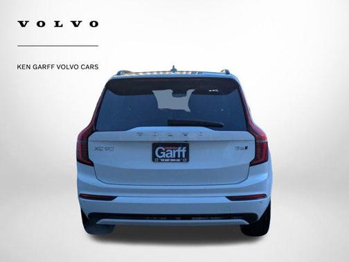 2026 Volvo XC90 B6 Ultra Dark Theme 7-Seater