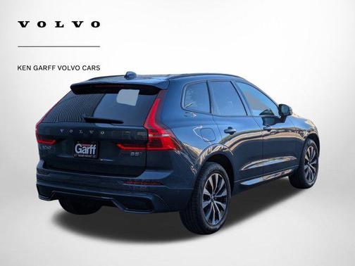 2025 Volvo XC60 B5 Plus