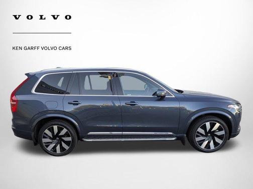 2023 Volvo XC90 Recharge Plug-In Hybrid T8 Ultimate Bright Theme 7-Seater
