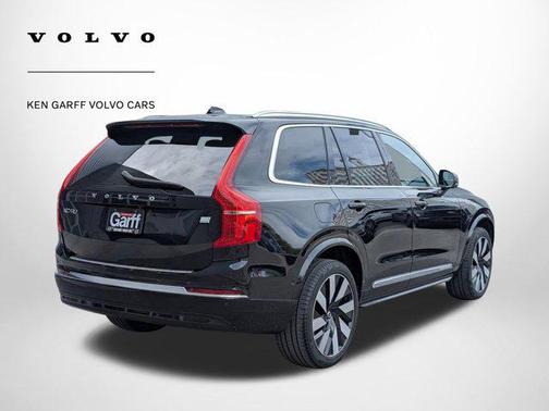 2023 Volvo XC90 Recharge Plug-In Hybrid T8 Ultimate Bright Theme 7-Seater