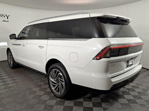 2025 Lincoln Navigator Reserve