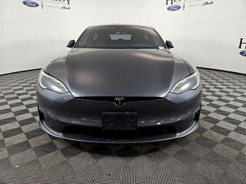 2022 Tesla Model S Base