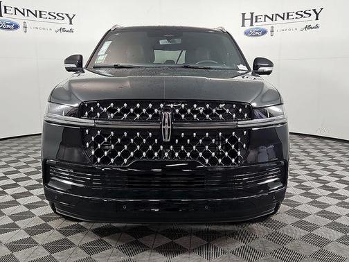 Infinite Black Metallic Clearcoat 2026 Lincoln Navigator Black Label