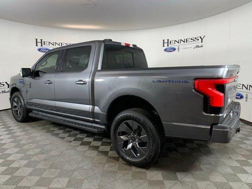 2025 Ford F-150 Lightning LARIAT