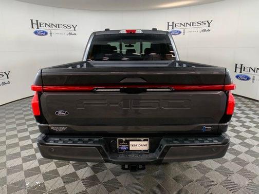2025 Ford F-150 Lightning LARIAT