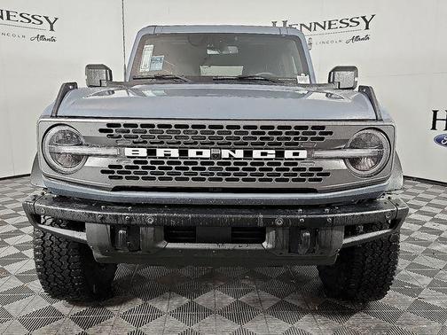 Azure Gray Metallic Tri-Coat 2025 Ford Bronco Badlands