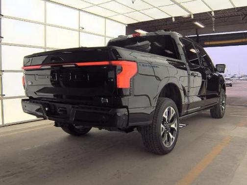2023 Ford F-150 Lightning Platinum