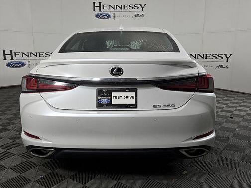 2022 Lexus ES 350 Base