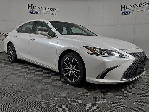 2022 Lexus ES 350 Base