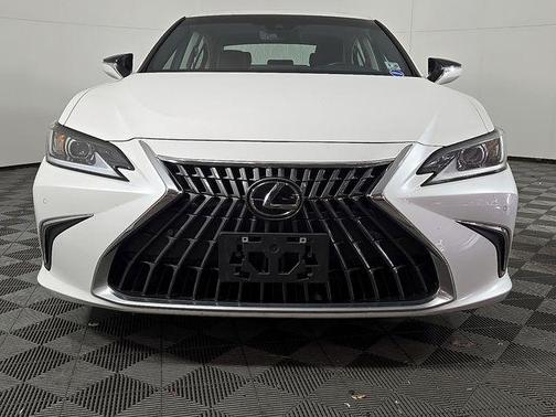 2022 Lexus ES 350 Base