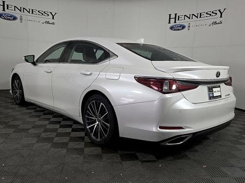 2022 Lexus ES 350 Base