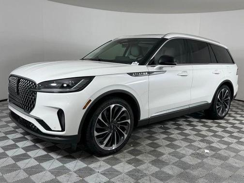 2025 Lincoln Aviator Reserve AWD